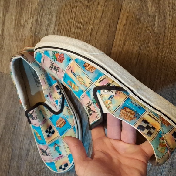 Los Vans Slip-On and Old Skool Honors the Traditional Lotería Card Game. - Picture 12 of 15